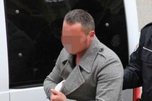 Sevgisini "molotof"a d&ouml;kt&uuml;
