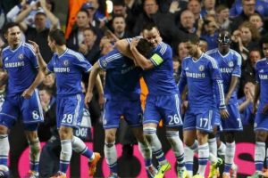 İngilizler Chelsea'yi g&ouml;klere &ccedil;ıkardı