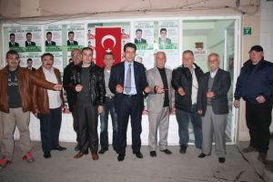 Ş&uuml;kraniye muhtar adayı se&ccedil;im b&uuml;rosu a&ccedil;tı