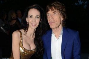 Jagger intihar eden sevgilisinin ardından yazdı