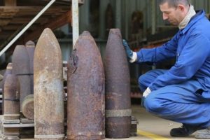 Birinci d&uuml;nya savaşından kalma bomba patladı