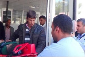 Teneff&uuml;ste sırtına mermi isabet eden &ouml;ğrenci yaralandı