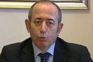 '&Ccedil;i&ccedil;ek, hukuka aykırı a&ccedil;ıklama yapmıştır'