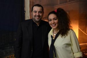 Ata Demirer'den &Ouml;zge Borak'a s&uuml;rpriz ziyaret
