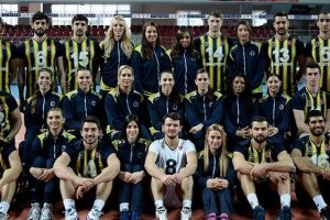 F.Bah&ccedil;e'den Avrupa'da &ccedil;ifte final pozu!
