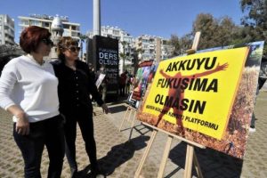 N&uuml;kleer isyanın fotoğrafları sergilendi