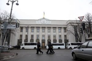 Ukrayna Erivan'daki B&uuml;y&uuml;kel&ccedil;isini geri &ccedil;ağırıyor