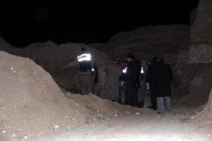 G&ouml;&ccedil;&uuml;k altındaki &uuml;niversiteli gen&ccedil; şair &ccedil;ıktı