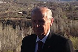 Bah&ccedil;eli bakın nerede poz verdi?