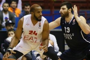 Anadolu Efes &uuml;zd&uuml;