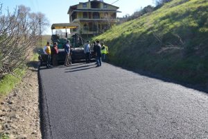 Yalı&ccedil;iftlik-Ketendere yolu asfaltlanıyor