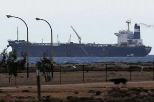 Ka&ccedil;ırılan gemi Libya donanmasına teslim edildi