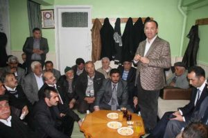 ''İftira rekabetini tercih ediyorlar''