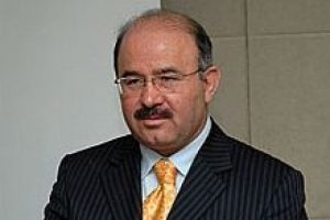H&uuml;seyin &Ccedil;elik'ten Umut Oran'a &ccedil;ok sert cevap!