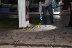 Ak Parti İl Başkanlığı'na bombalı saldırı