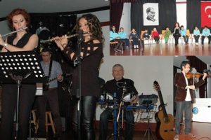 &Ouml;ğrenci velilerinden m&uuml;zik resitali