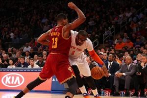 Nefes kesen ma&ccedil;ı Cleveland Cavaliers kazandı: 106-100