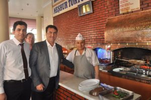 "&Ouml;n&uuml;m&uuml;zdeki d&ouml;nem esnafımızın y&uuml;z&uuml; daha &ccedil;ok g&uuml;lecek"