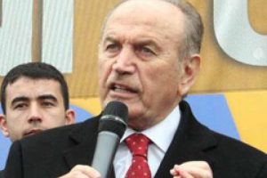 Başbakan'ın neye karşı olduğunu a&ccedil;ıkladı