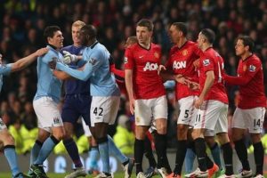 Manchester derbisi &ouml;ncesi g&uuml;venlik alarmı!
