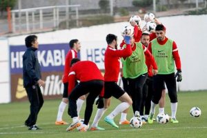Trabzonspor 6 eksikle &ccedil;alıştı