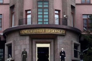 G.kurmay Başkanlığı &ouml;n&uuml;nde silah sesleri!