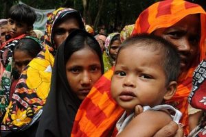 Sınır Tanımayan Doktorlar Myanmar'a girmeye &ccedil;alışıyor