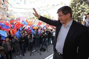 Biz, dik duruyoruz