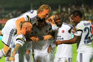 Fenerbah&ccedil;e'li futbolculara 3-0 izni