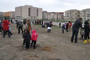 Nil&uuml;fer'de &ouml;ğrencilerin fidan heyecanı