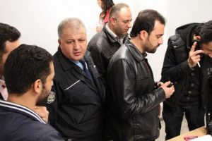 Sahte savcı dolandırdı ger&ccedil;ek polis kurtardı!