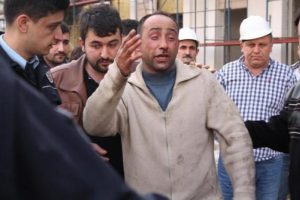 Valilik binası inşaatında intihar girişimi