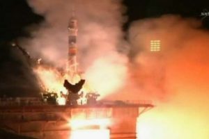 3 yeni astronotu taşıyan uzay aracı fırlatıldı
