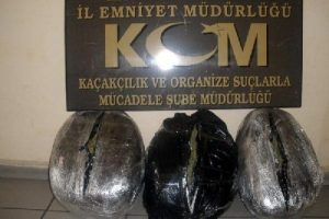 Polisten uyuşturucu operasyonu: 2 g&ouml;zaltı