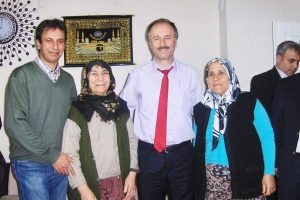 Yazır, kapı kapı dolaşıyor