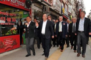 CHP'li İnce'den sınav soruları tepkisi