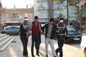 Soydukları iş yerlerine  bakın ne bıraktılar?