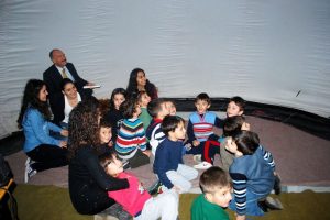 &Ouml;ğrencilerin uzay &ccedil;adırı heyecanı