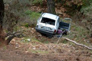 Minik Zeynep kazayı ufak sıyrıklarla atlattı