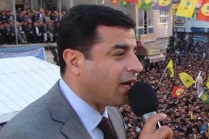 Demirtaş'tan Nuri Al&ccedil;o &ouml;zr&uuml;