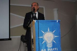 Bakan konuşurken elektrik kesilirse...