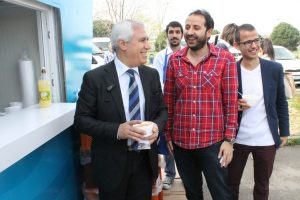 Nil&uuml;fer Belediyesi'nden &ouml;ğrenciye b&uuml;y&uuml;k destek
