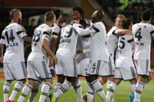 Fenerbah&ccedil;e lig tarihine ge&ccedil;ti