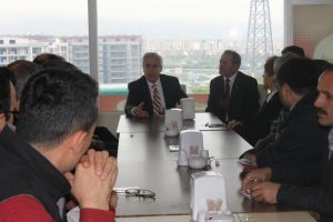 Bozbey Demirci esnafı ile buluştu