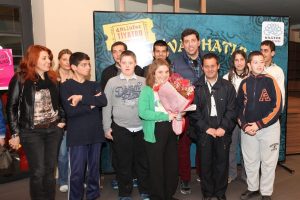 Nil&uuml;fer Tiyatro Festivali'nde "Nafile D&uuml;nya" gecesi