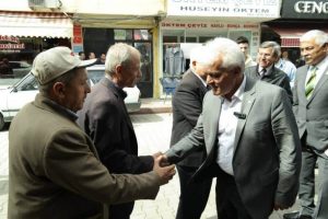 "Oyunuza ve sandığa sahip &ccedil;ıkın"