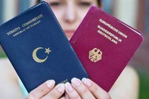 Almanya &ccedil;ifte vatandaşlıkta anlaşma sağladı