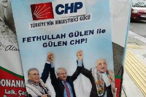 Bu afiş İzmir'i karıştırdı!