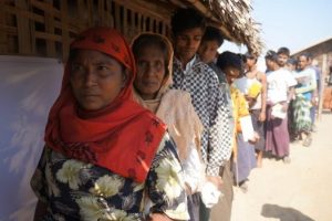 Myanmar h&uuml;k&uuml;metine n&uuml;fus sayımı erteleme &ccedil;ağrısı
