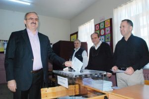 Vali Karaloğlu'ndan sandık g&ouml;revlilerine uyarı!